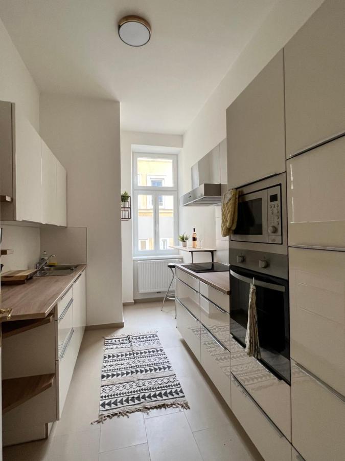 New Exclusive 100m2, Location! Apartament Wiedeń