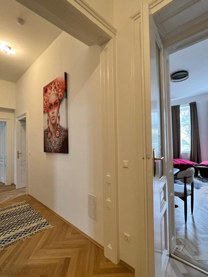 New Exclusive 100m2, Location!